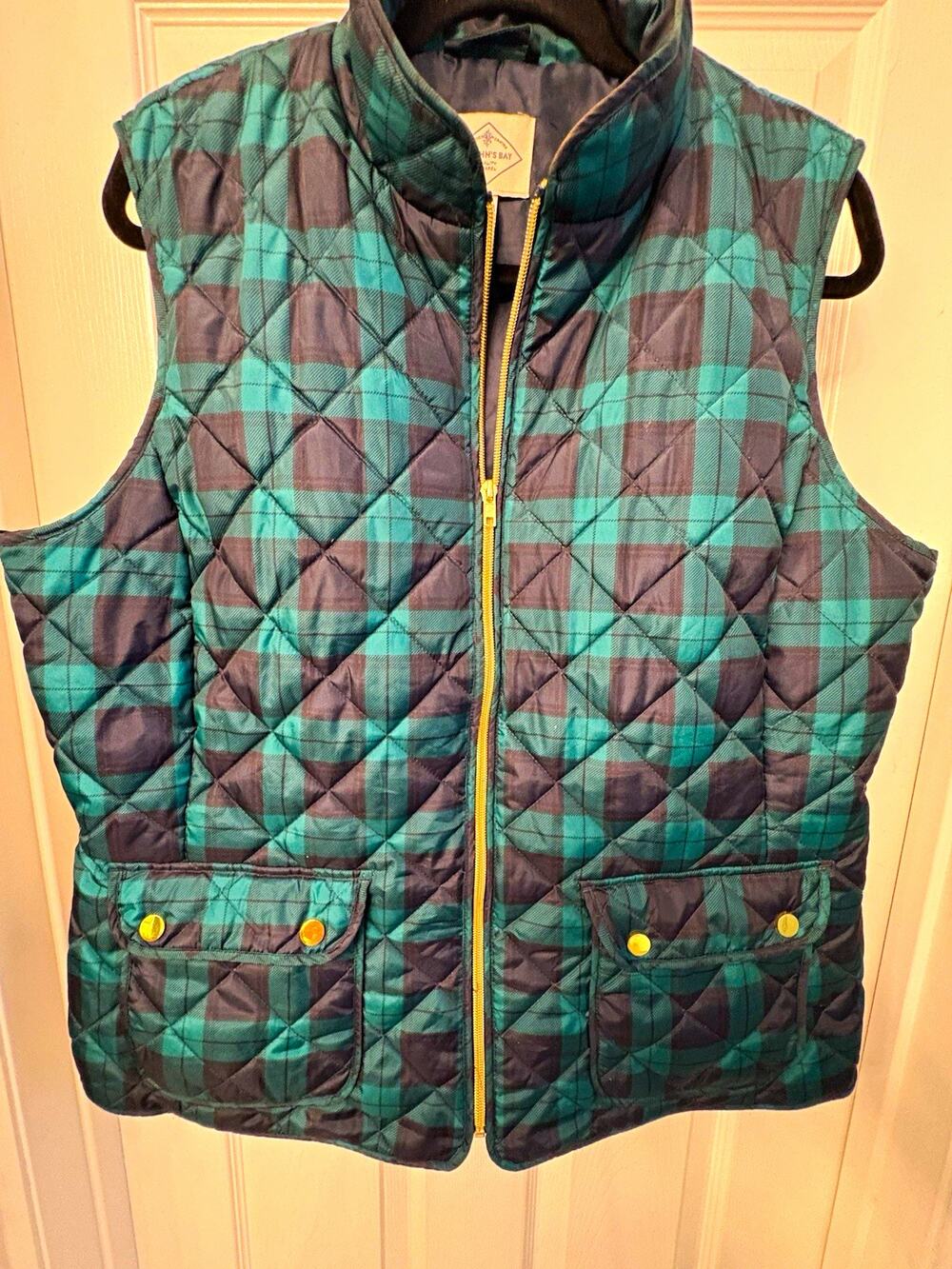 St. John's Bay Women's Green/Blue Plaid Quilted Full Zip Lined Vest, Size L